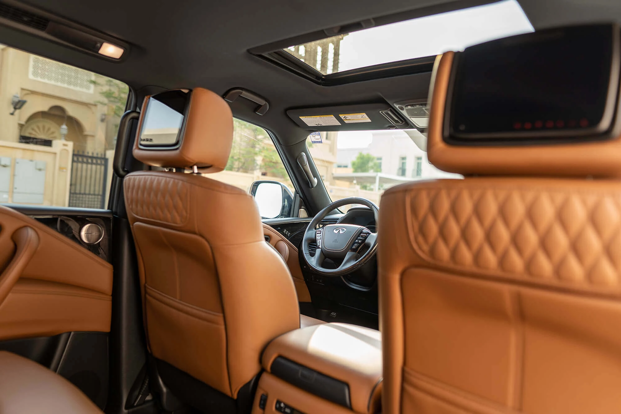 Infiniti-QX80-15