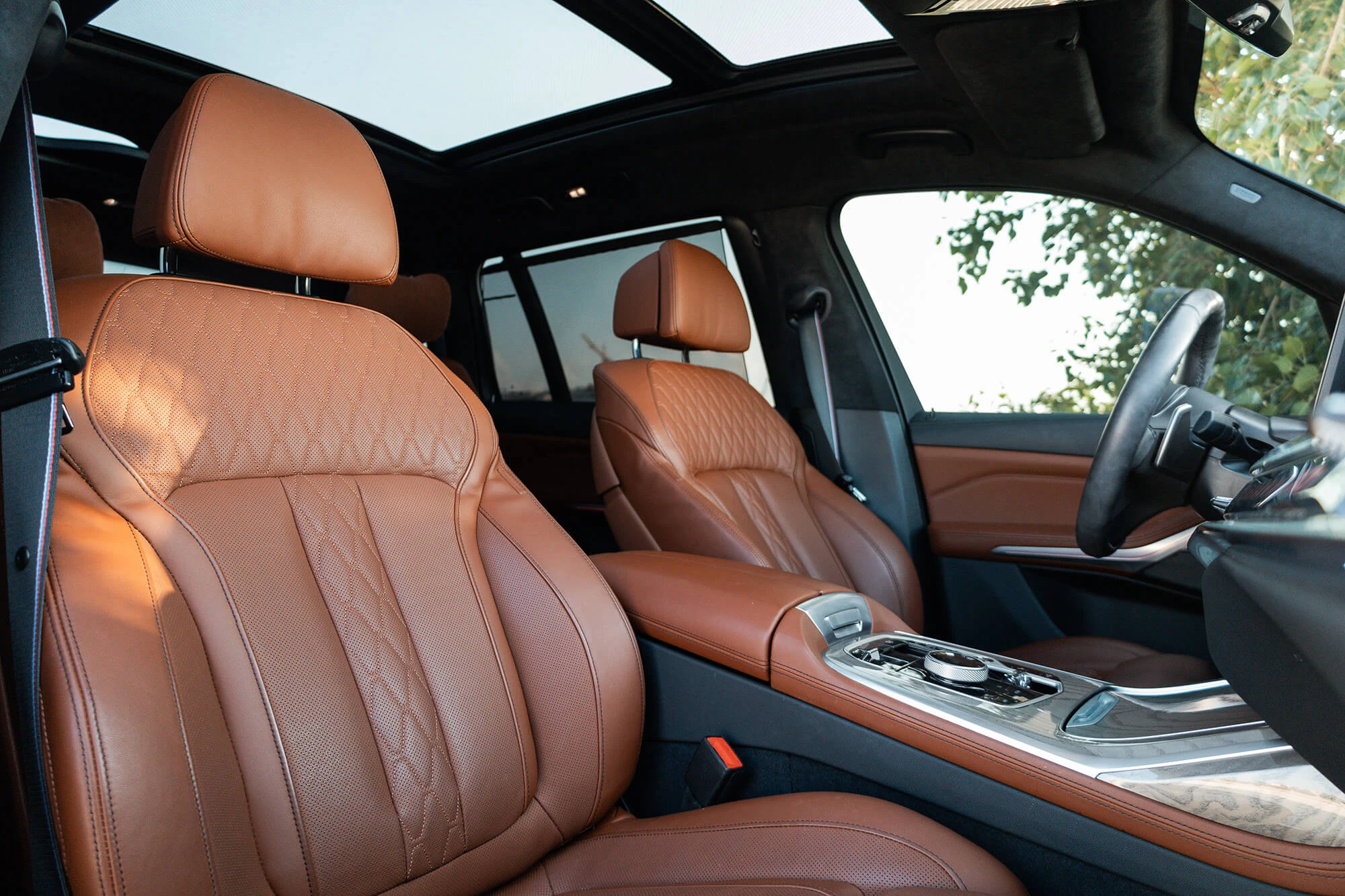 bmw_x7_black_07