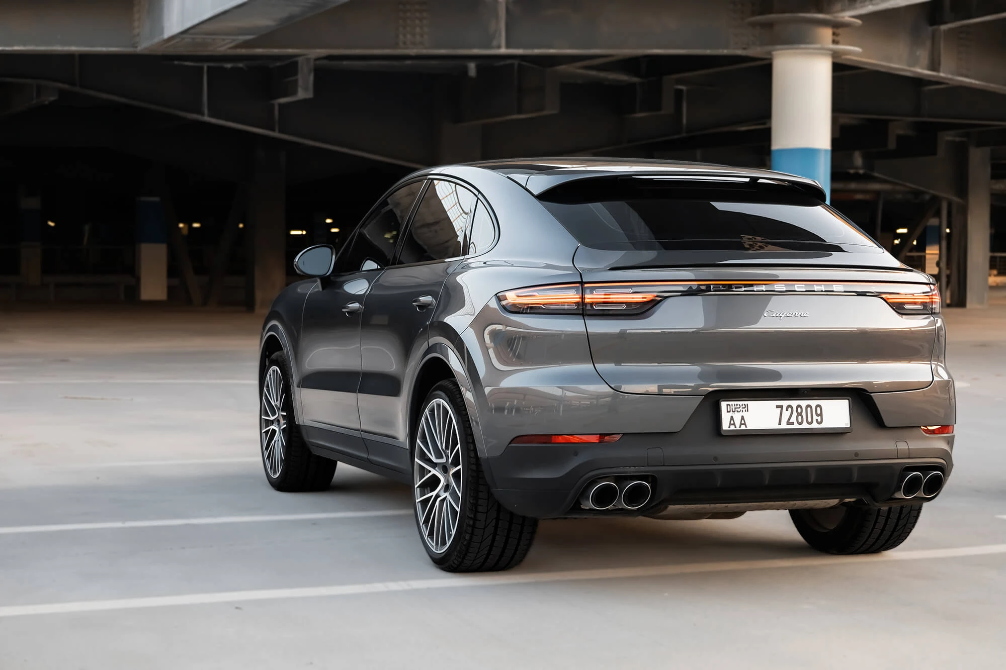 porsche_cayenne_grey_2023_08