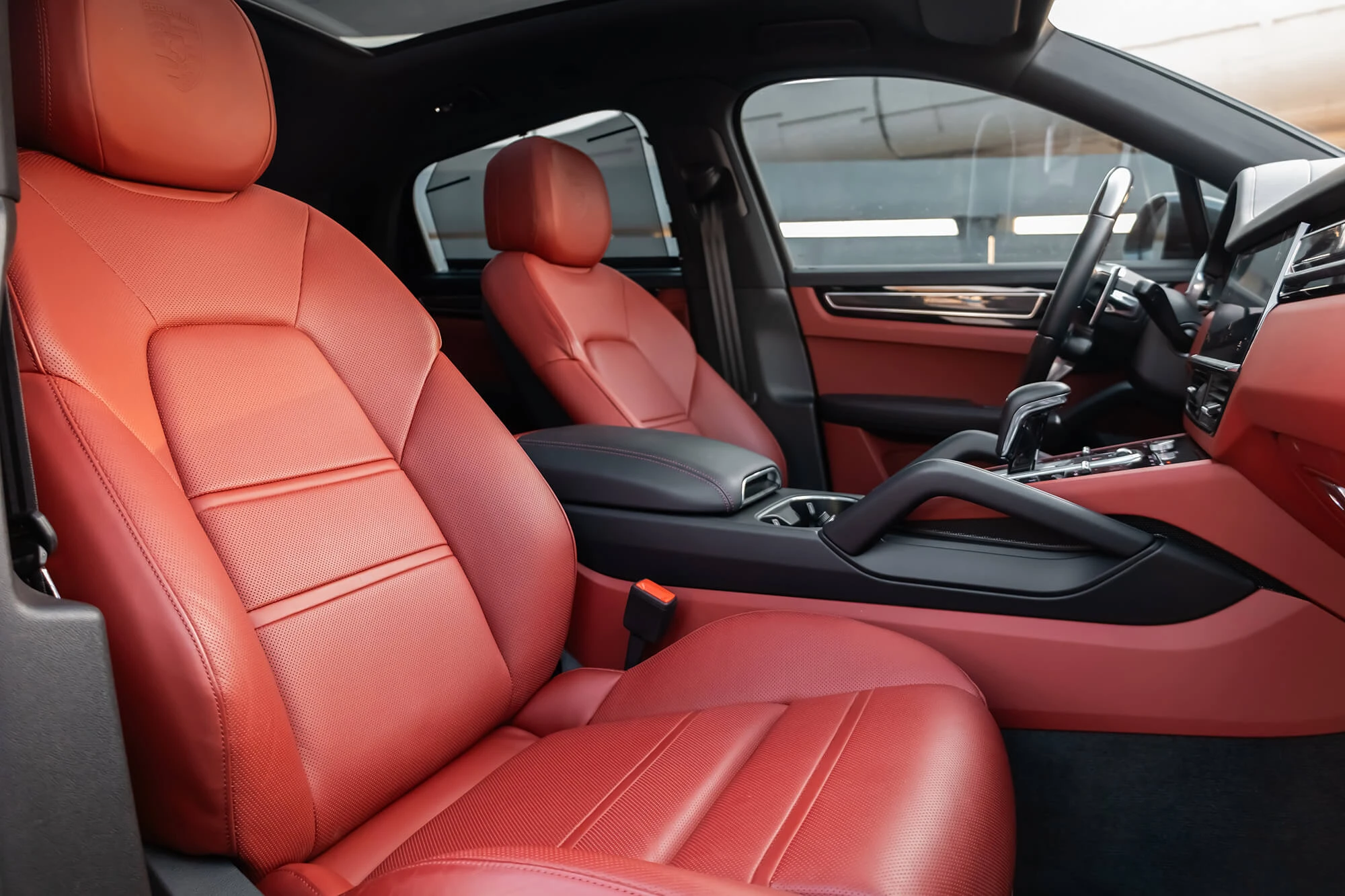 porsche_cayenne_grey_2023_11