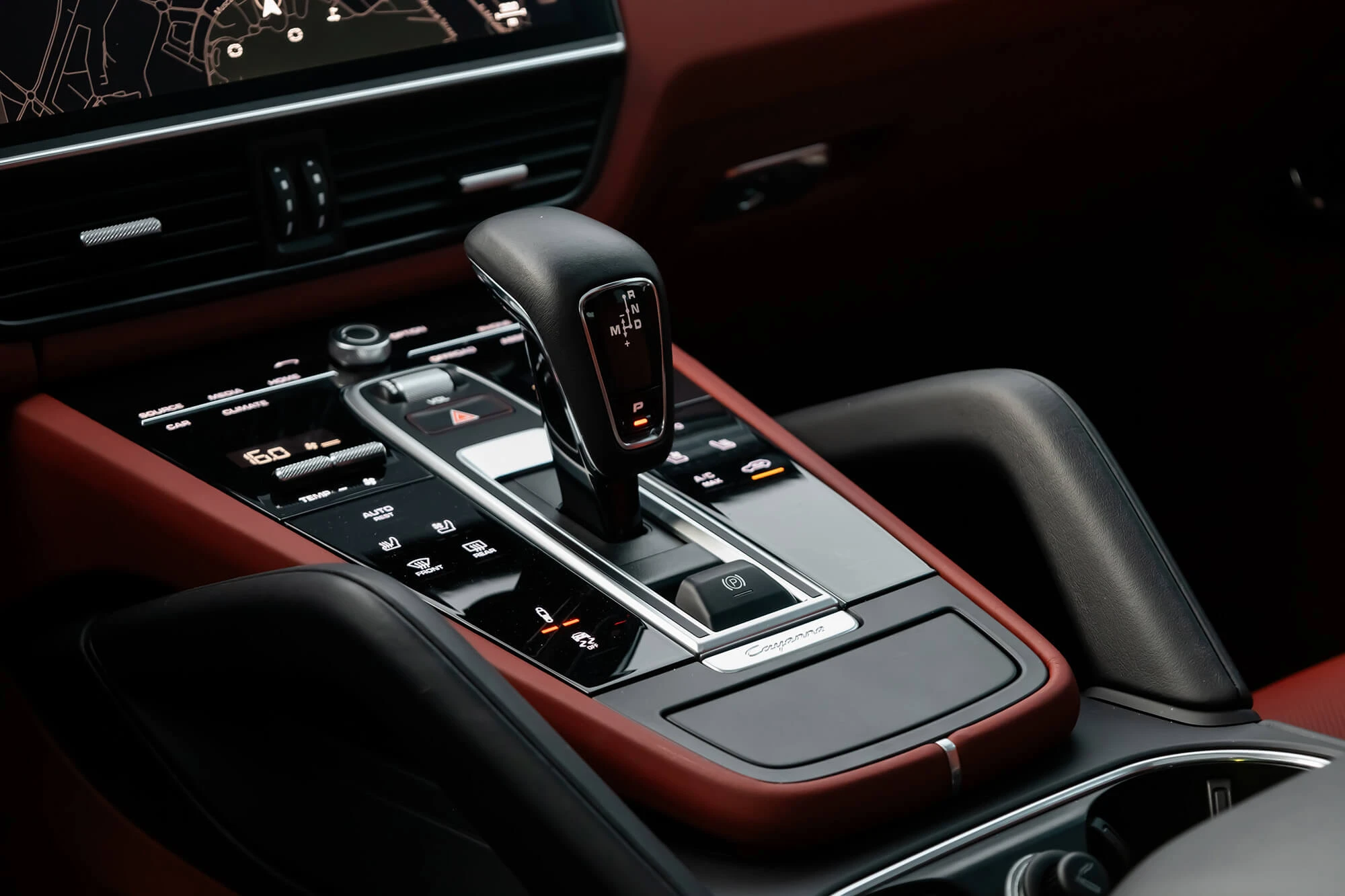 porsche_cayenne_grey_2023_15